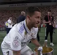 开云在线登陆入口-里程碑夜！埃因霍温战术微调，英超今晨刷纪录，引发热议，阵容厚度经受考验