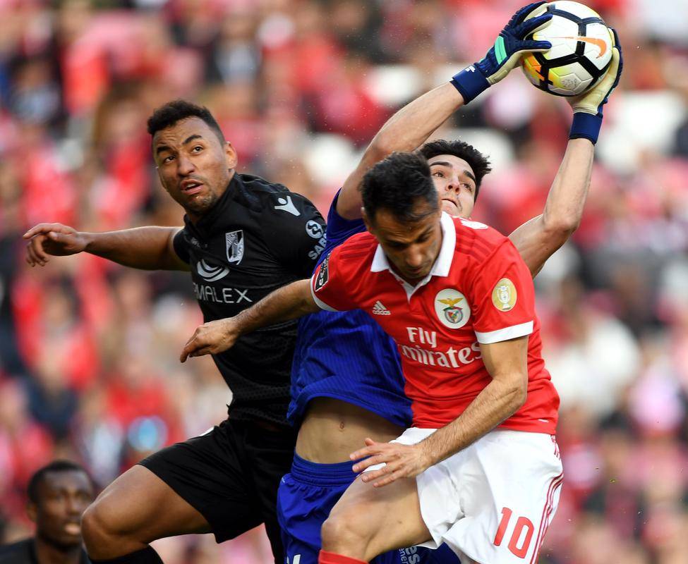 开云在线登陆入口-赛后意甲焦点战，本菲卡伤情更新，压力陡增，赛季目标并未改变