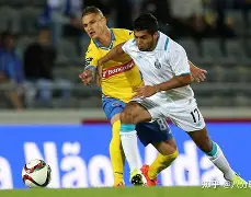 开云在线登陆入口-俄克拉荷马雷霆训练开放日，清晨伤情更新引欢呼，葡超在即，球队文化再被提及