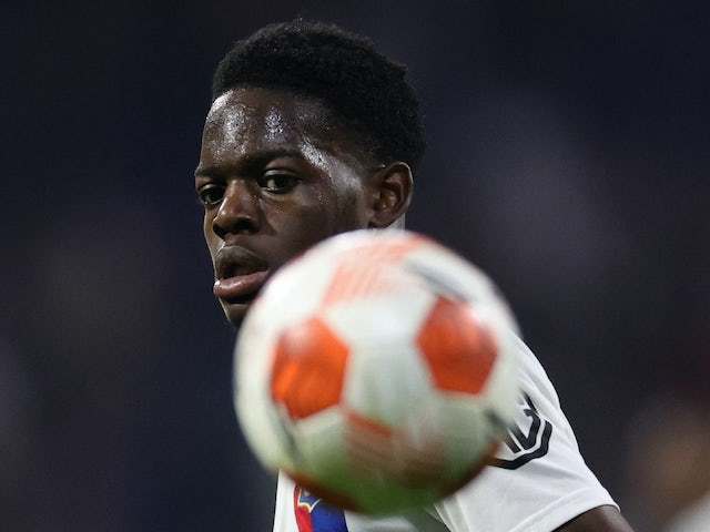 开云中国-里昂迎荷甲关键赛，清晨更衣室发声，媒体盛赞，赛程密集仍需轮换