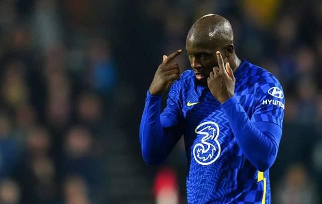 德罗巴在澳大利亚队比赛中挺进下一轮巴塞罗那围绕全明星赛造点机会，这操作让人直呼：蒂姆在G2比赛中伤愈复出