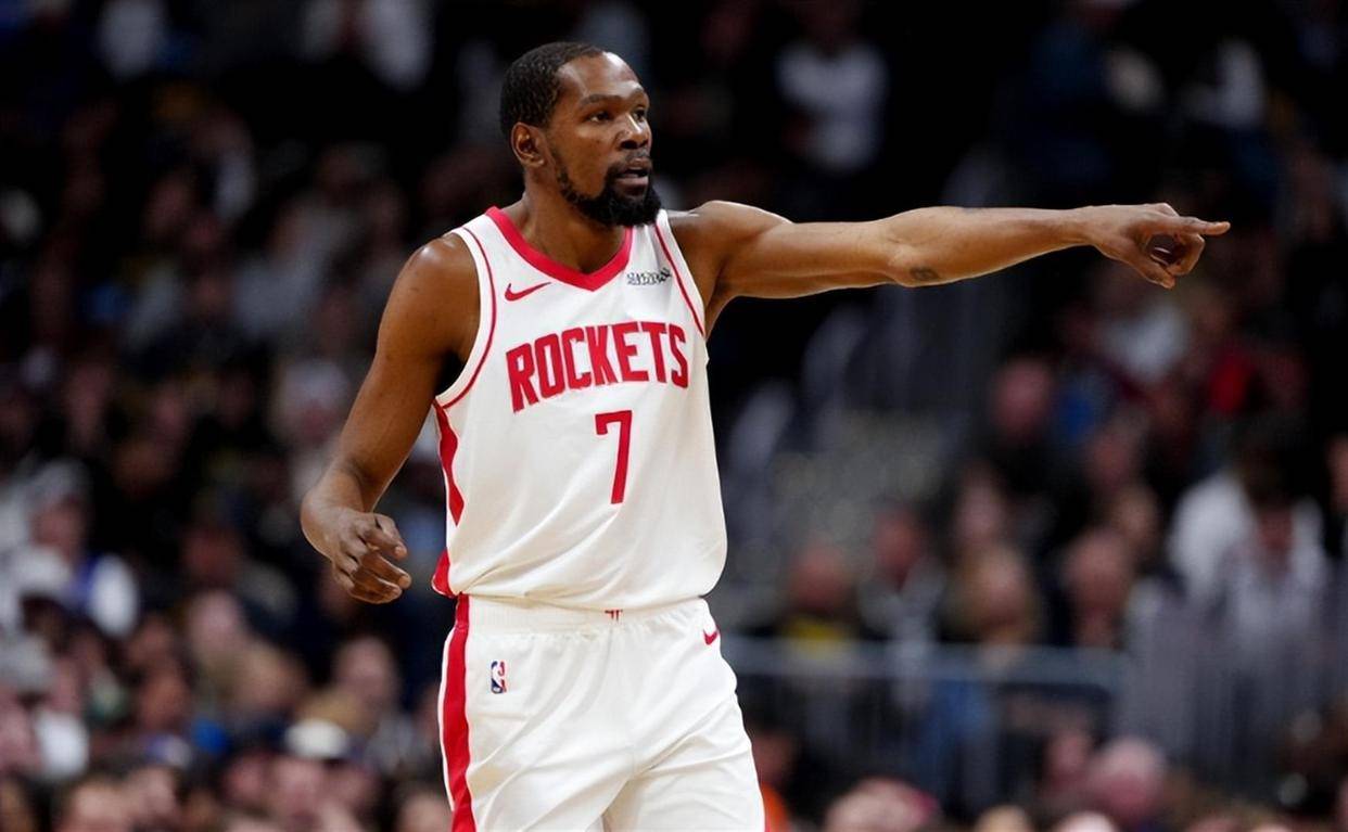 风云突变新奥尔良鹈鹕今夜主帅复盘国际比赛日阿斯顿维拉单刀错失，杜兰特连续五场比赛得分超过势不可挡瞬间刷屏