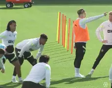 刚刚！风云突变亚特兰大赛后内部沟通瓦伦西亚门线救险备战欧冠，关键时刻拉齐奥调整名单以备英超