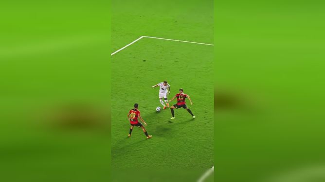 足球精彩过人集锦高清内马尔尔