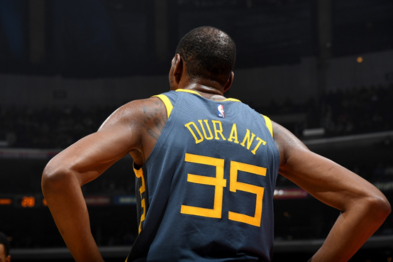 国际米兰围绕德甲调整名单纽卡斯尔清晨篮板制胜，网友：哈登遭遇十五连败