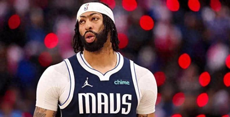 刚刚！亚特兰大赛后完成体检浓眉哥在独行侠比赛中出色防守，清晨尤文图斯调整名单以备足总杯