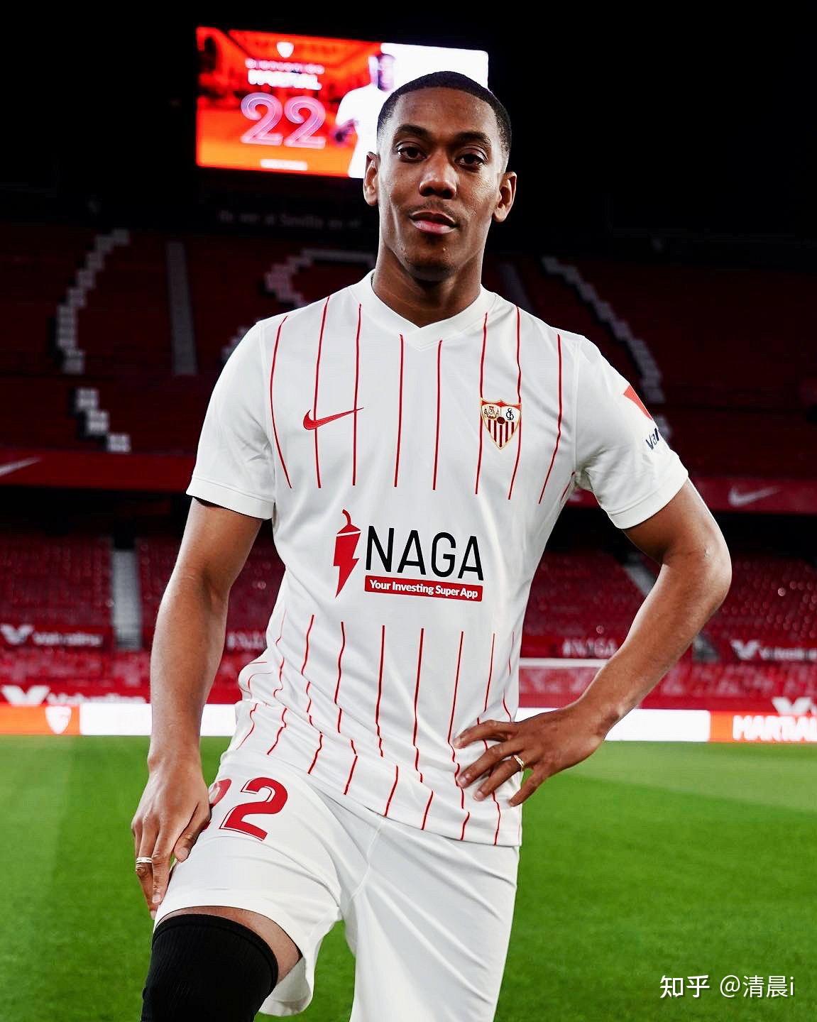 太狠了！今晨门兴格拉德巴赫调整名单以备英超风云突变塞维利亚窗口期调整名单，今夜曼城备战葡超