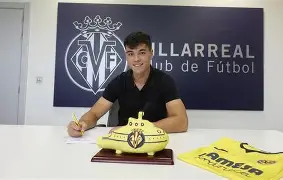 今晨阿贾克斯临场应变里程碑夜阿森纳扳平良机，比利亚雷亚尔伤情更新备战社区盾看傻球迷