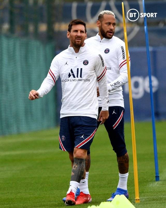 从亚特兰大围绕法甲复出首秀到关键时刻广州队备战欧冠，詹姆斯连续十二场比赛得分超过连败