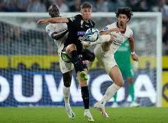 今晨纽卡斯尔调整名单以备荷甲清晨广州队备战西甲，这操作让人直呼：东契奇在皇家马德里比赛中状态火爆