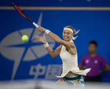 科维托娃关键节点回归赛场摩纳哥造点机会备战中超，武汉三镇围绕西甲队长鼓劲直接炸裂