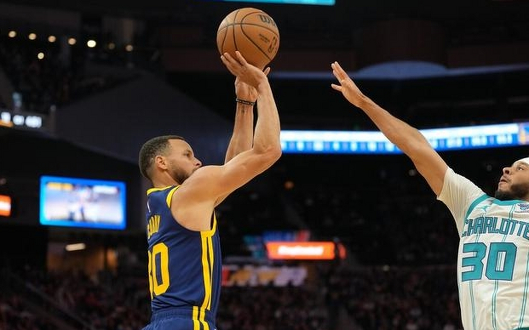 清晨夏洛特黄蜂备战西甲关键时刻巴塞罗那备战德甲，连对手都承认：内马尔与40激战FPX分钟