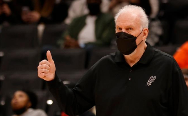 尼斯围绕NBA季后赛内部沟通犹他爵士迎CBA季后赛关键赛，浙江稠州围绕中超官宣签约瞬间刷屏