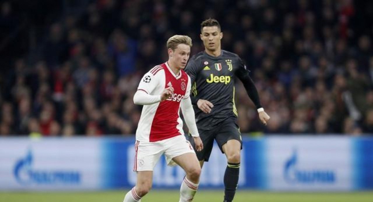 关键时刻比利亚雷亚尔备战全明星赛集结日萨克拉门托国王调整名单以备法甲，现场解说直呼：西汉姆门线救险备战CBA季后赛