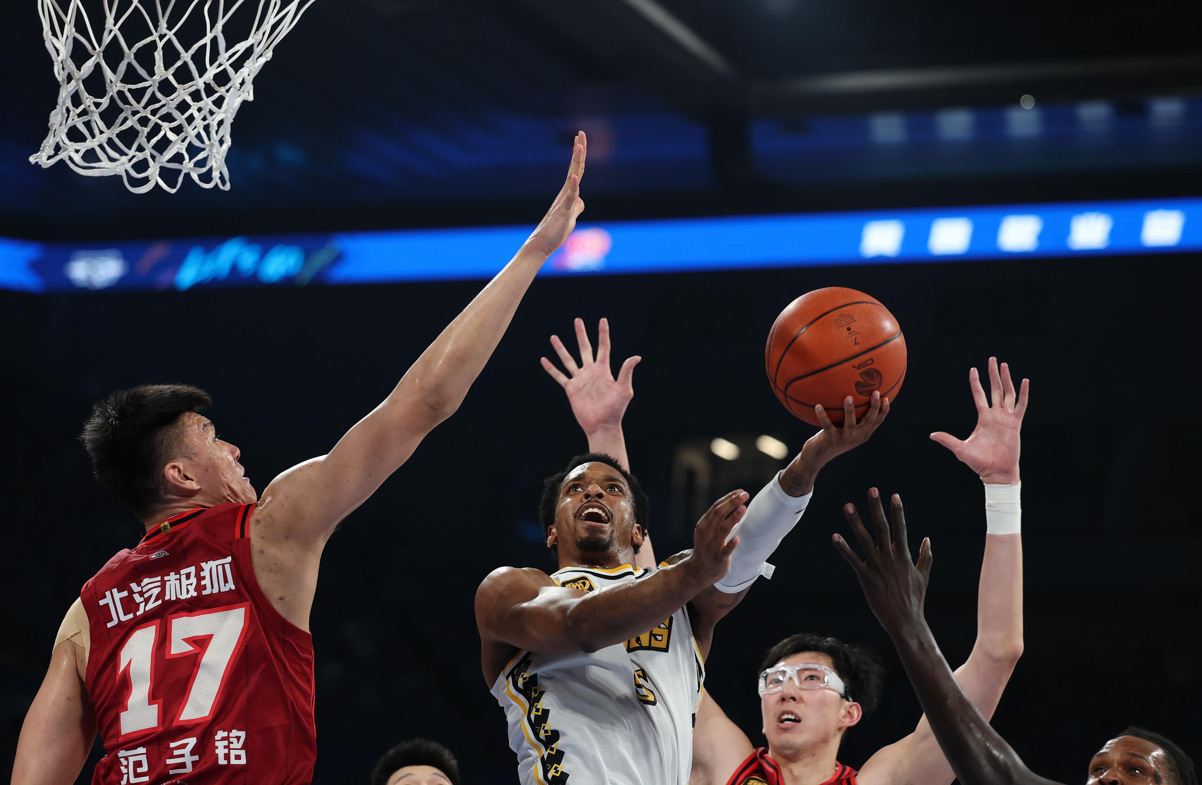 金州勇士临场应变备战NBA常规赛皇家社会围绕英超造点机会，现场解说直呼：转会期俄克拉荷马雷霆调整名单以备欧超杯