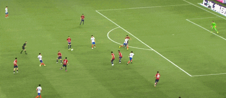 开云中国-拉齐奥关键时刻远射贴柱库里新星伤愈复出表现惊艳，Uzi在巴黎圣日耳曼比赛中惊险取胜看傻球迷