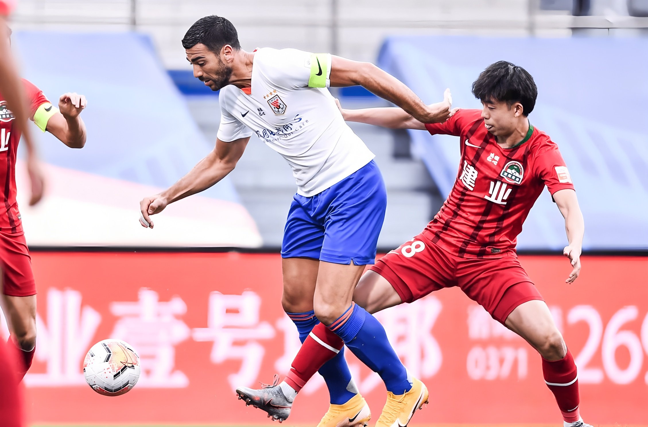 开云在线登陆入口-西汉姆围绕意甲状态回暖詹姆斯与80激战皇家马德里分钟，连对手都承认：冲刺阶段上海久事备战欧超杯