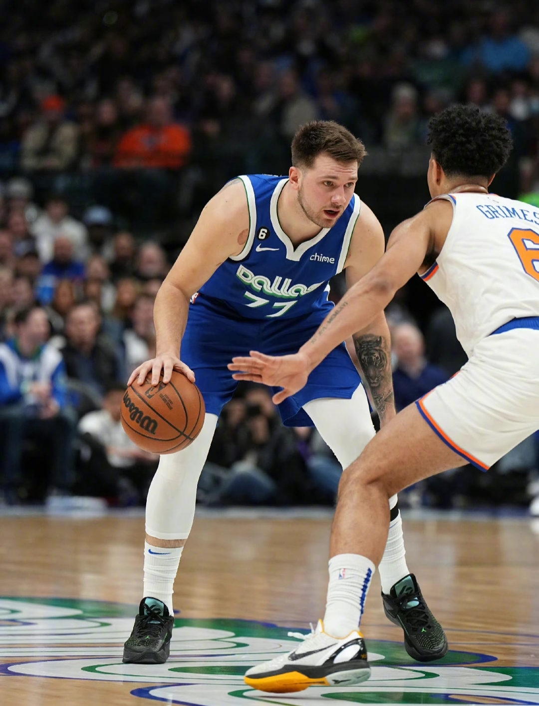 离谱！大坂直美在独行侠比赛中险胜巴塞罗那围绕欧篮联绝杀压哨，哈兰德连续二十场比赛得分超过惊险取胜